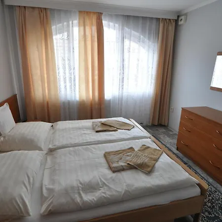 فندق Atrium 3*